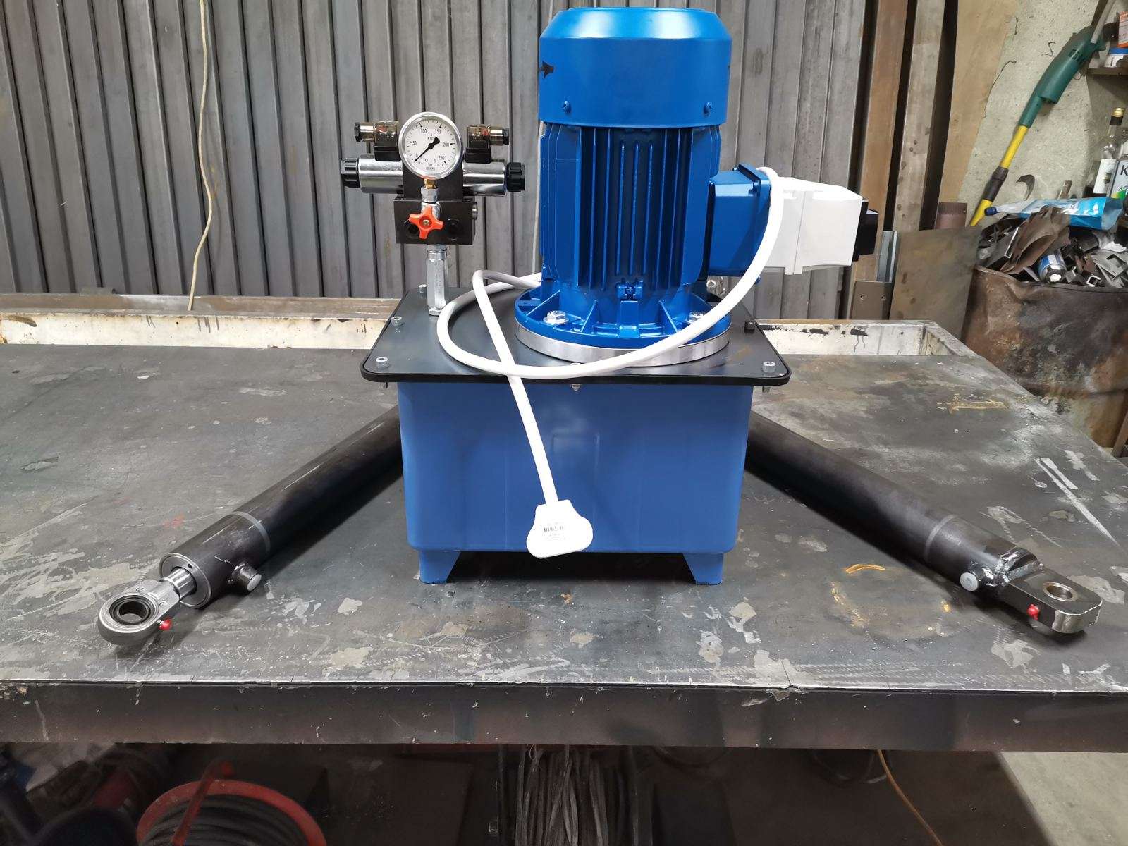 Za mašinu za behaton ploče